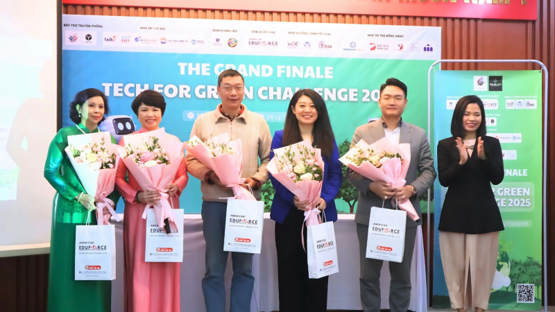 VÒNG CHUNG KẾT CUỘC THI TECH FOR GREEN CHALLENGE 2025